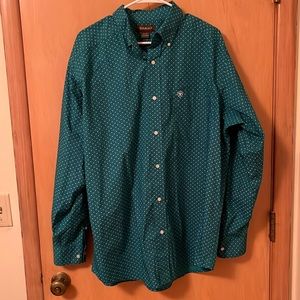 Ariat Men’s Button Down Long Sleeve Western Shirt